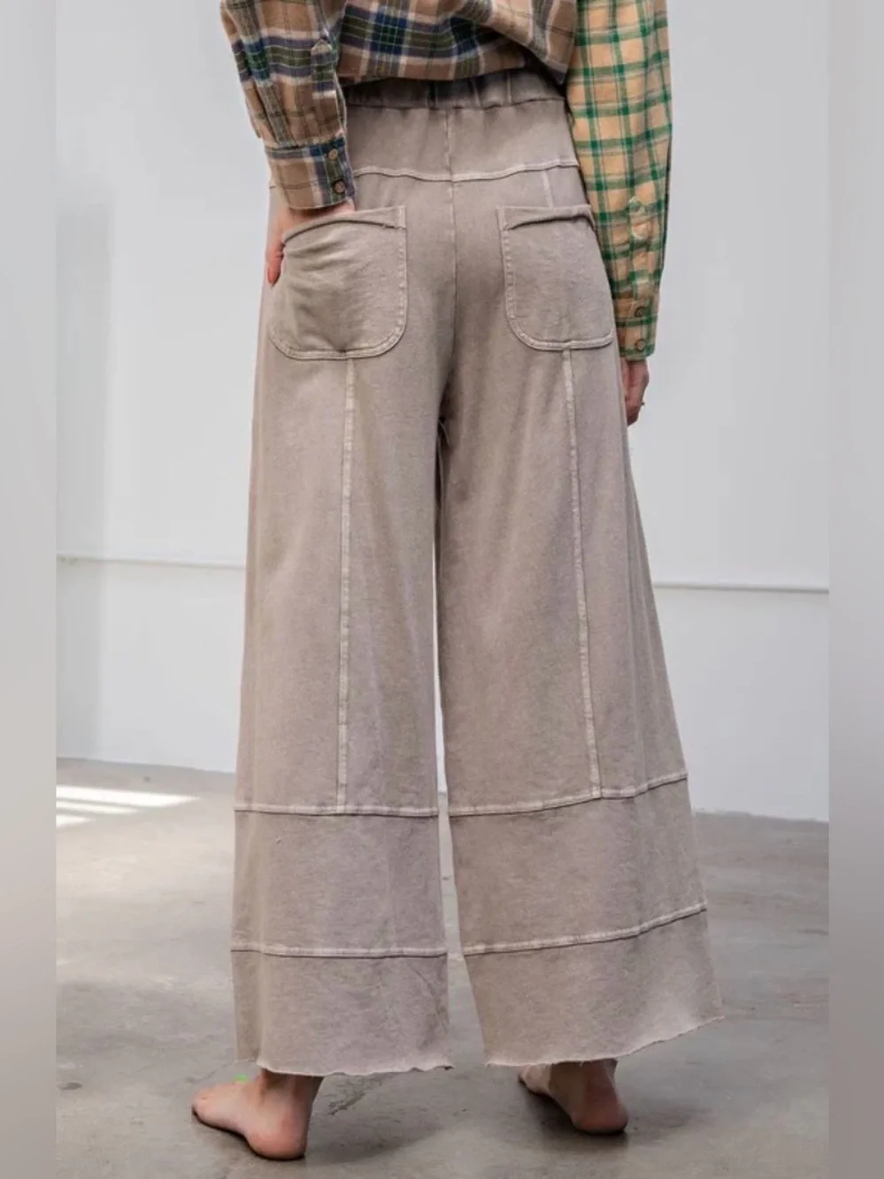 NWT Easel Wide-Leg Cargo Sweatpants ~ Mocha - Picture 3 of 9